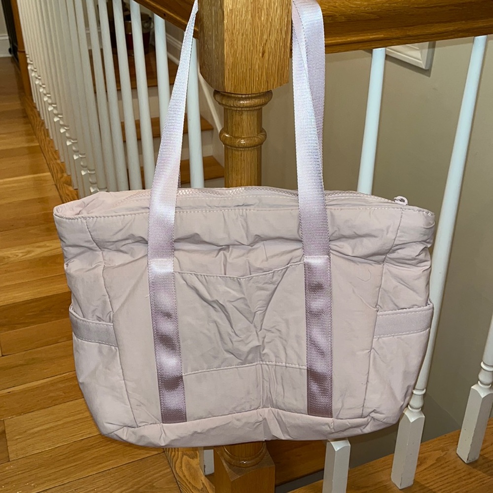 BAGSMART Tote Bag with Zipper, Gym Tote with Compartments fits 15.6” laptop